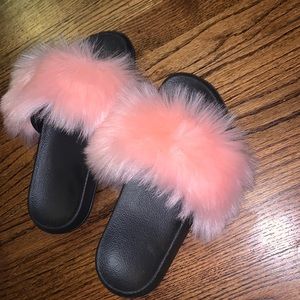 Fury slippers never worn